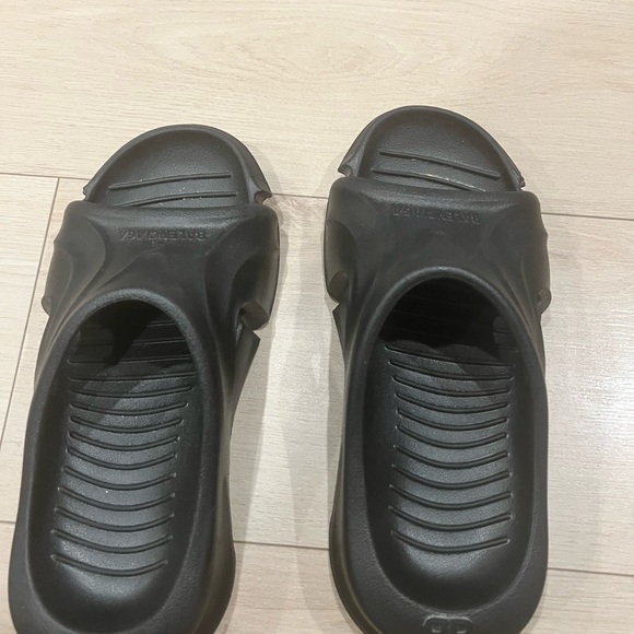 Balenciaga Black Women's Sandals - Picture 2 of 10